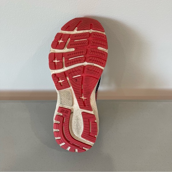 Brooks Women's Adrenaline GTS 22 shoe size 9 running walking casual work out gym - Picture 12 of 15